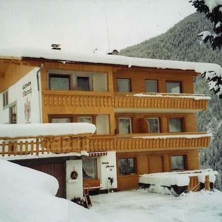 Gastehaus Alpenruh Prägraten Exterior photo